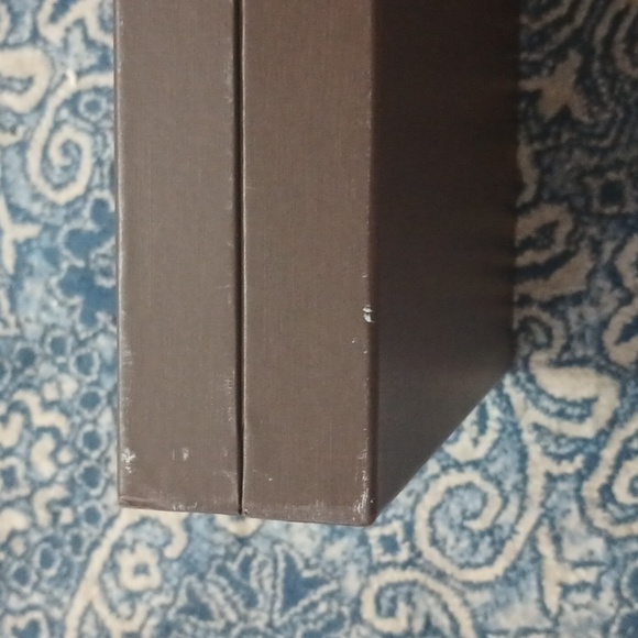 Large Louis Vuitton box - Picture 3 of 5